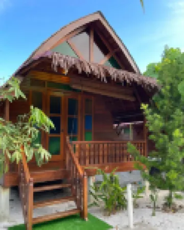 Golden Chenang Village Отели в г. 