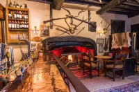 Luttrell Arms - bar