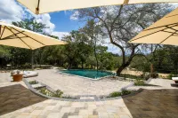 Little Africa Safari Lodge - Private Pools
