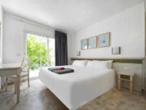 ビスタ ボニータ ゲイ & レスビアン オンリー  リゾート コマルカ・スールのホテル