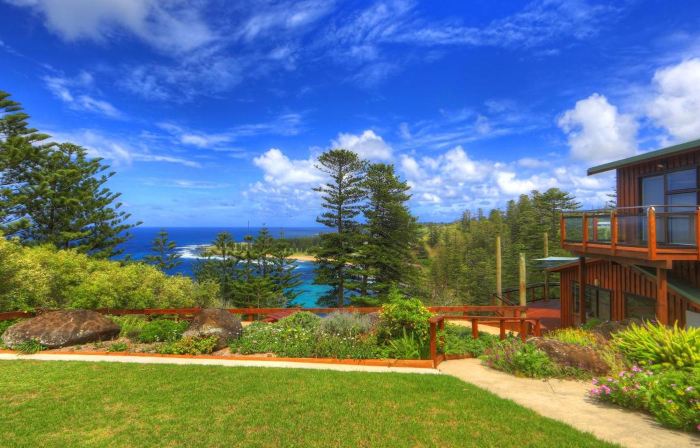 Endeavour Lodge