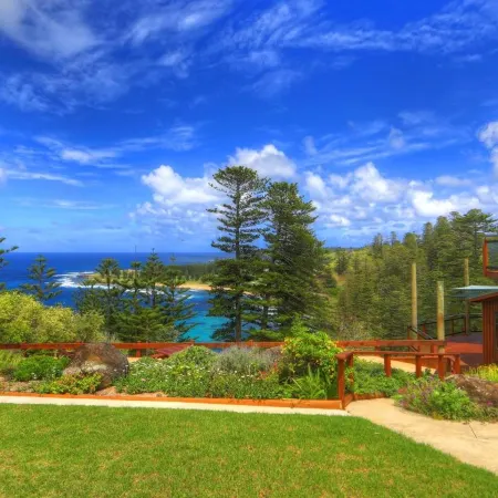 Endeavour Lodge