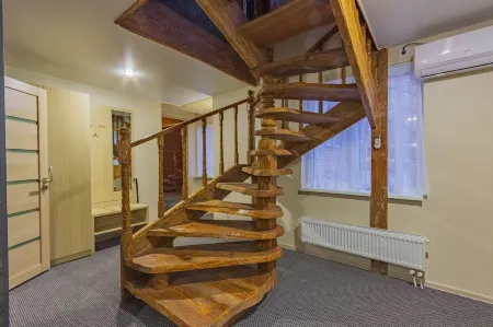 Ундина Отели рядом с достопримечательностью «Мемориальный музей-усадьба академика И.П. Павлова»