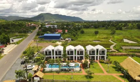 Samot Khsach Resort ll Отели в г. Makprang