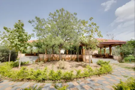 Hampi Heritage and Wilderness Resort - Junglelodges Отели в г. Торанагалу