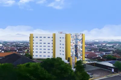 スイス-ベレエクスプレス ジョグジャカルタ Ahmad Dahlan University Campus 1周辺のホテル