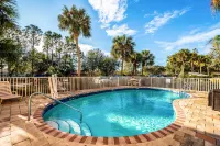 Quality Inn Sarasota I-75 - parking