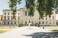 Citizenm Geneva Các khách sạn gần Mont Blanc Bridge