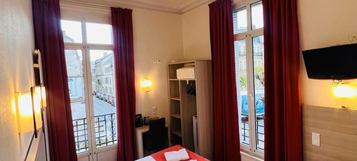 Hôtel de La Cathédrale Hotels in Reims