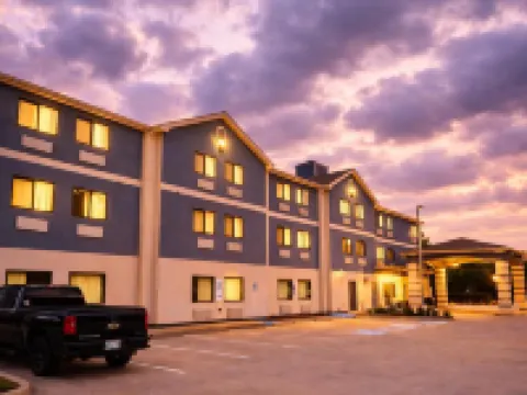 Super 8 by Wyndham Pasadena Hotels in Pasadena