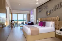 Planet Hollywood Adult Scene Cancun by Royalton,  An Autograph Collection All-Inclusive Resort - Gym