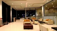 더 리젠트 호텔 우본라차타니