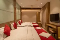 The Paradise Hotel - Luxury Stay - 3-Star