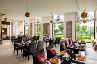 Jaypee Greens Golf and Spa Resort - bar