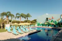 The Magnolia Hotel - Pools