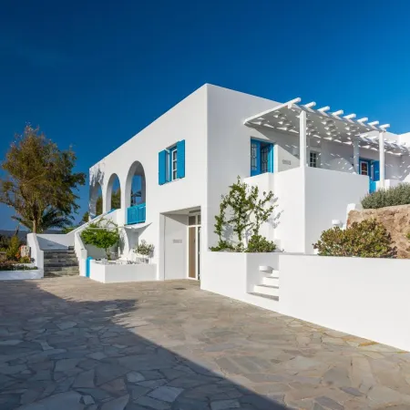 Eiriana Luxury Suites