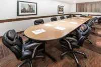 Ramada by Wyndham Sherwood Park Hotel di Sherwood Park
