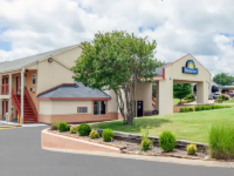 Days Inn by Wyndham Ardmore Hotels in Ardmore