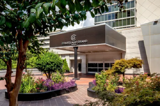 Courtland Grand Hotel, Trademark Collection by Wyndham