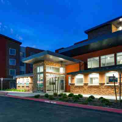 Residence Inn Visalia Hotel Exterior