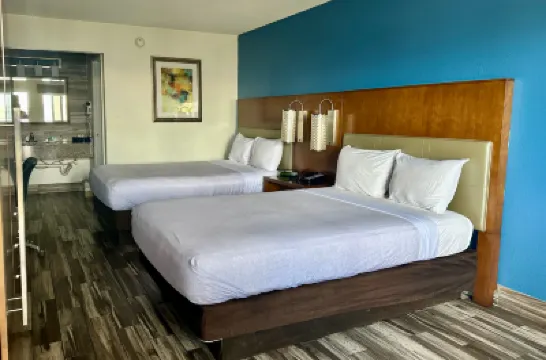 Baymont by Wyndham Orlando Downtown Hotels near Lake Eola Park