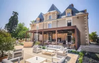 Hôtel & Restaurant - le Manoir des Cèdres - Piscine chauffée et Climatisation Hotels in Fossemagne