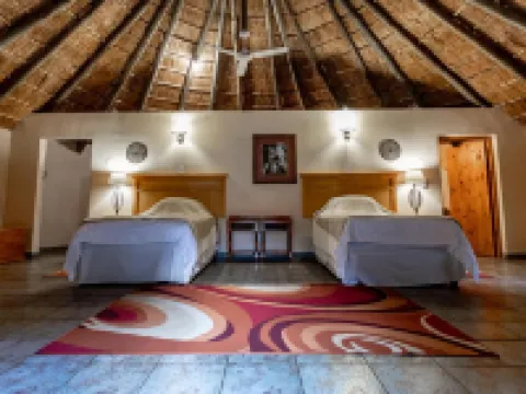 古德森杜馬祖魯小屋傳統村落旅館 赫盧赫盧韋酒店