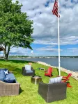 Harbor View Landing - parking