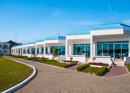 Holiday Beach Resort