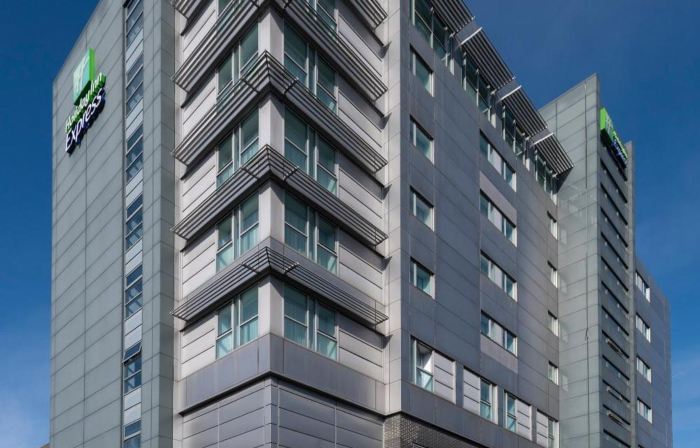 Holiday Inn Express SWINDON CITY CENTRE by IHG