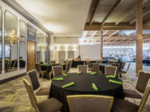 EnVision Hotel & Conference Center Mansfield-Foxboro Hotels in Foxborough