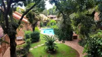 Aark Guest Lodge - Pools