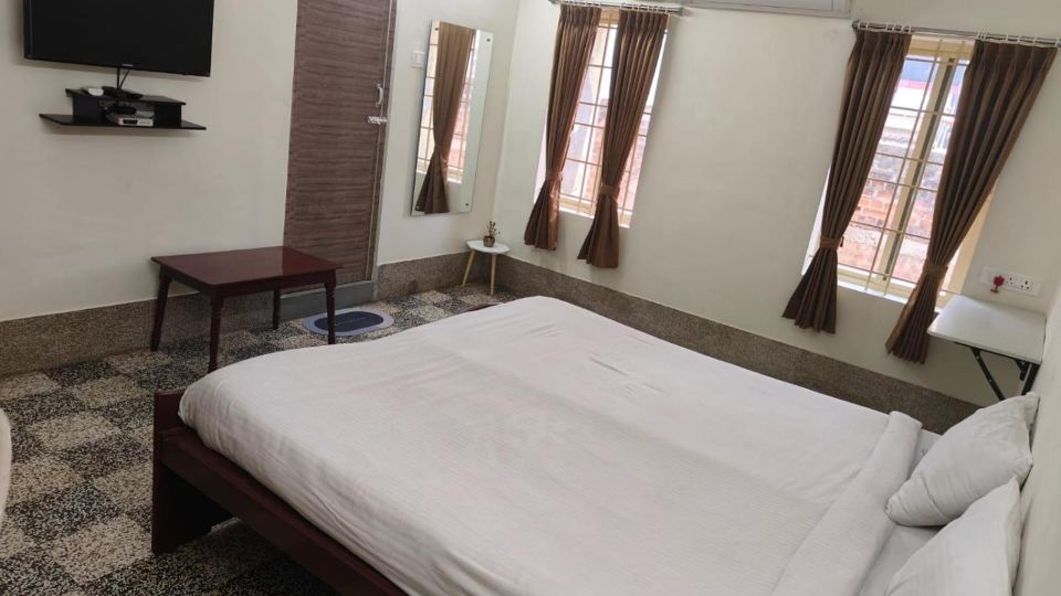 Cm Residency