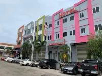 MK Paradise Hotel Hotels near Manipal University College Malaysia | Muar Campus