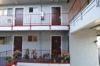 Glass Slipper Inn - Stanford Palo Alto - Motels