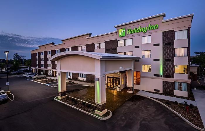 Holiday Inn CLEVELAND NORTHEAST - MENTOR by IHG