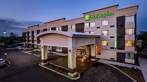 Holiday Inn CLEVELAND NORTHEAST - MENTOR by IHG in Mentor