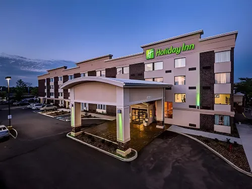 Holiday Inn CLEVELAND NORTHEAST - MENTOR by IHG