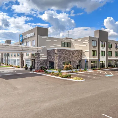 Best Western Plus Bowling Green