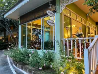 Ruen Maihom Riverside Cottage Hotels near Kanchanaburi Rajabhat University