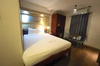 Balibago Hotel Angeles powered by Cocotel - bar