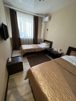 Mirazh Hotel