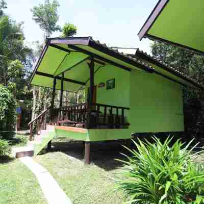 Mata Guesthouse Hotel Exterior