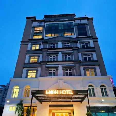 Moon Hotel Отели рядом с достопримечательностью «Mahindarama Buddhist Temple»
