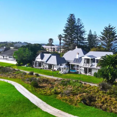 Mulligans Guest Lodge