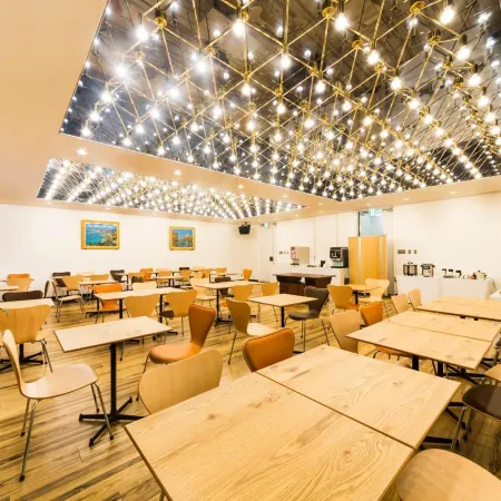 Kansai Airport First Hotel Отели рядом с достопримечательностью «Аутлет-центр Rinku Premium»