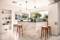 Danae Hotel - بار