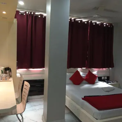 Hotel Hiland Inn โรงแรมใกล้บ้านทาโกเร