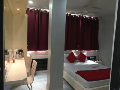 Hotel Hiland Inn Các khách sạn gần Nhà Tagore