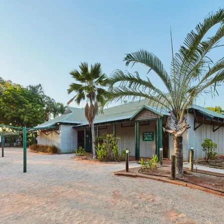 RAC Cable Beach Holiday Park Отели в г. Кейбл Бич